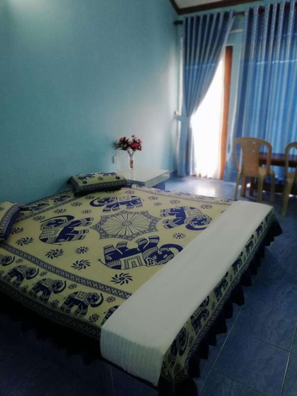 Ninnada Beach Hotel Marawila Buitenkant foto