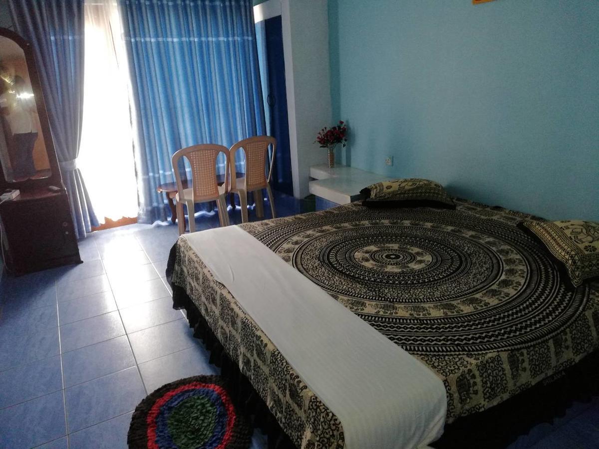 Ninnada Beach Hotel Marawila Buitenkant foto