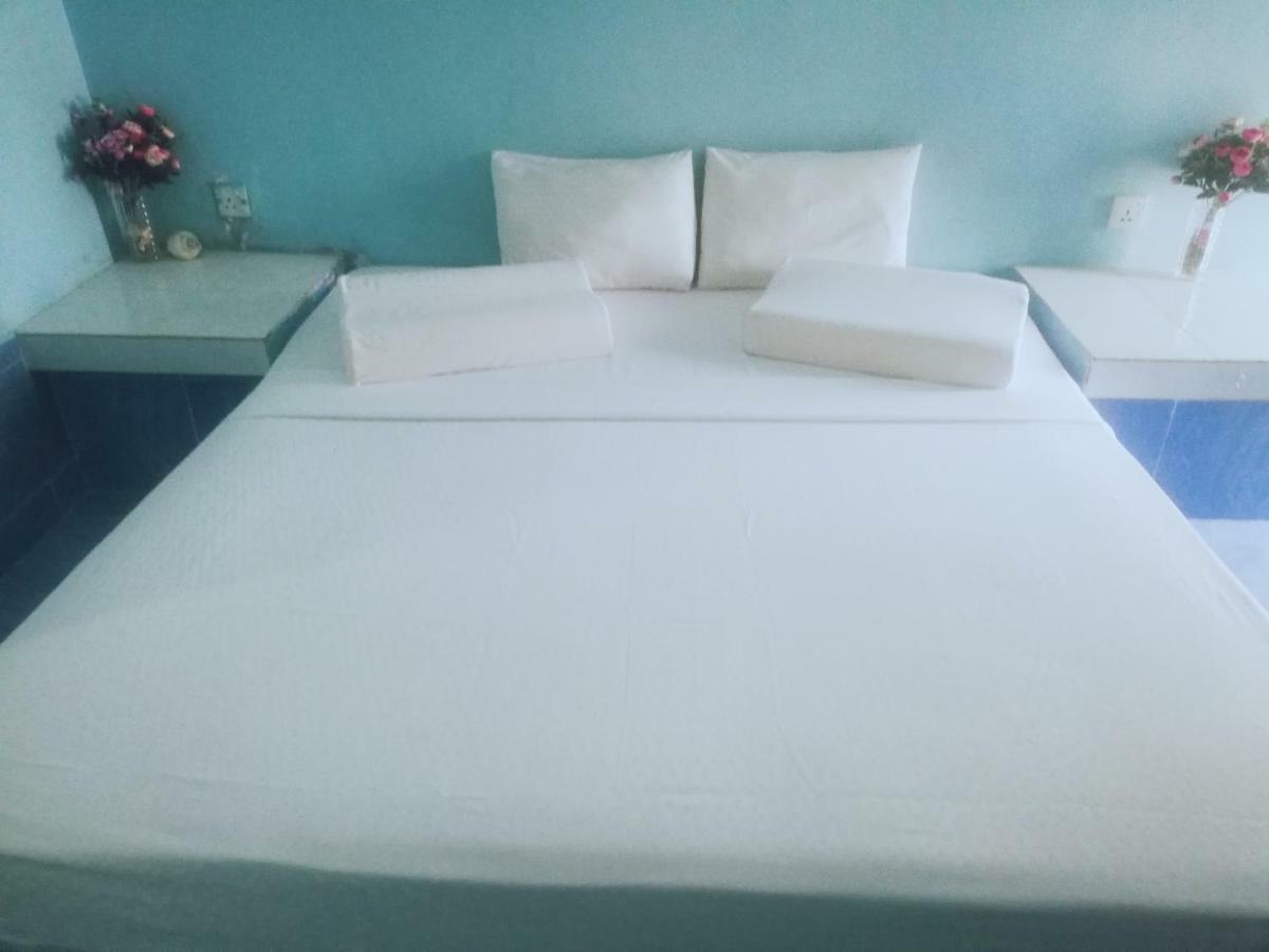 Ninnada Beach Hotel Marawila Buitenkant foto