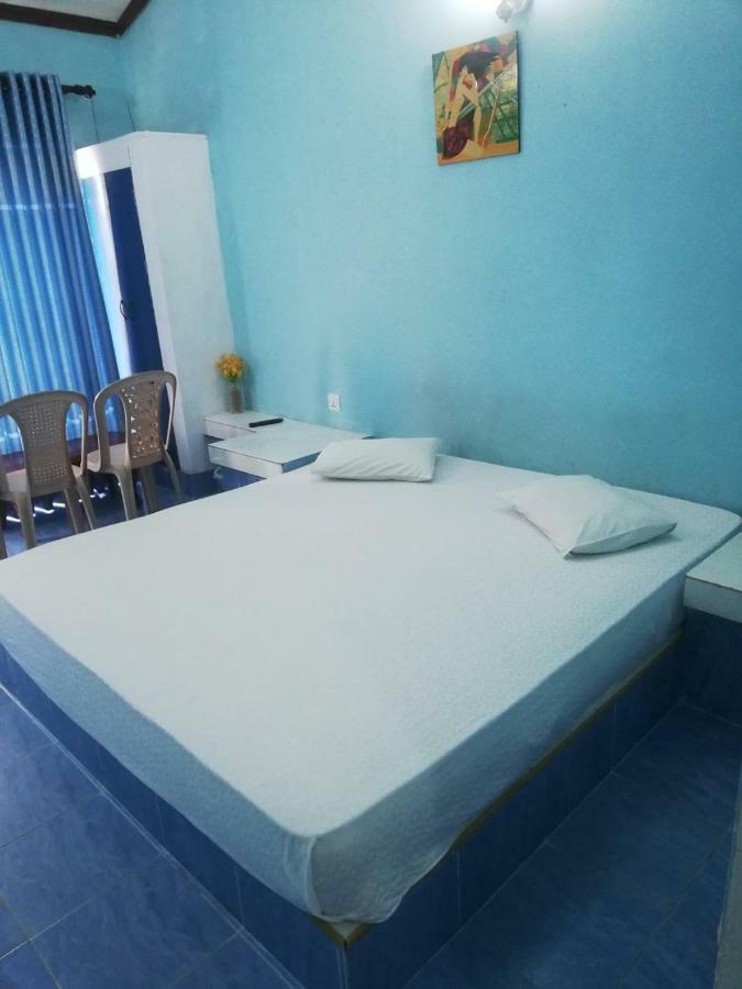 Ninnada Beach Hotel Marawila Buitenkant foto