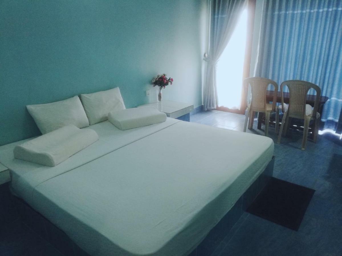 Ninnada Beach Hotel Marawila Buitenkant foto